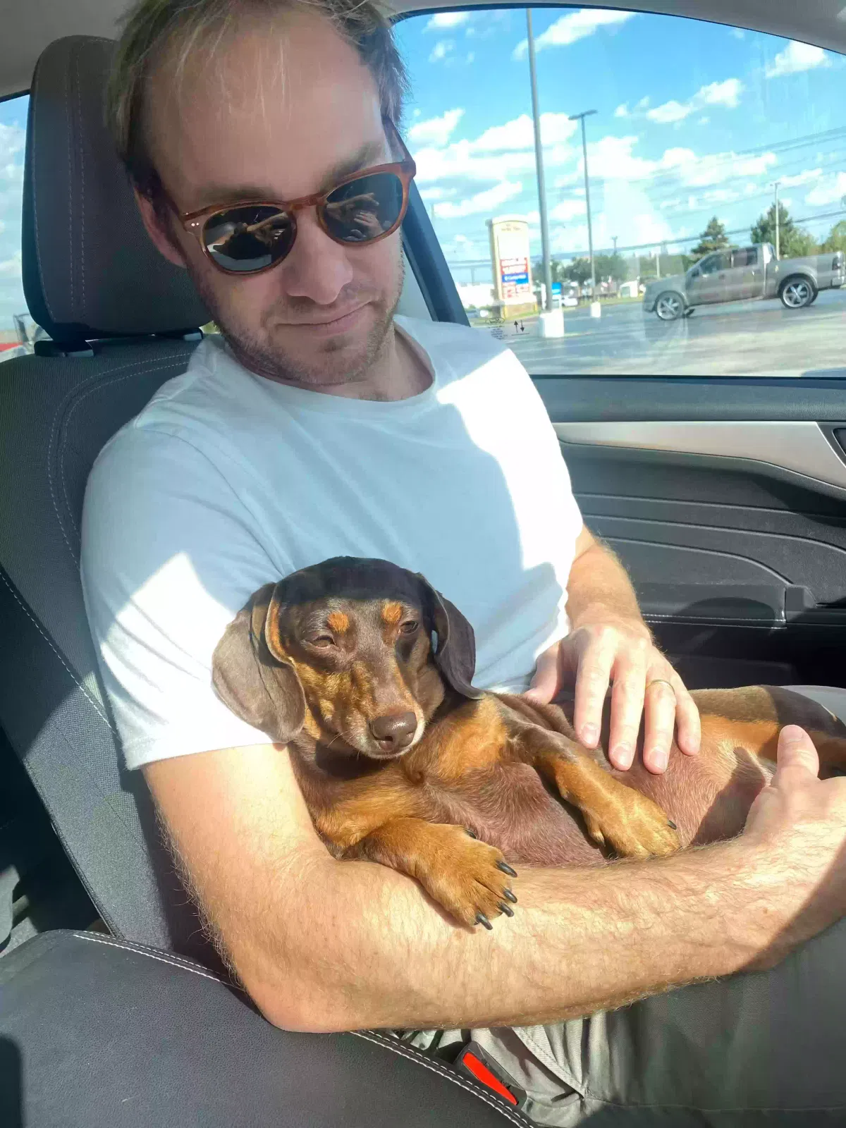 Lost dog in Woodinville, WA, 98077